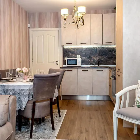 Cozy One-bedroom - Location In By Flat Manаger *